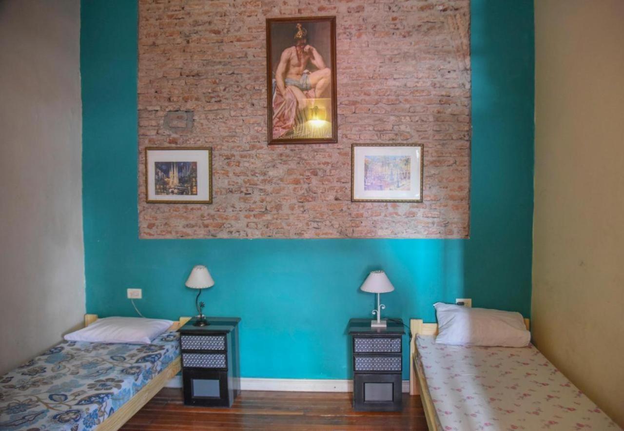 El Templario Hostel Buenos Aires Exterior photo